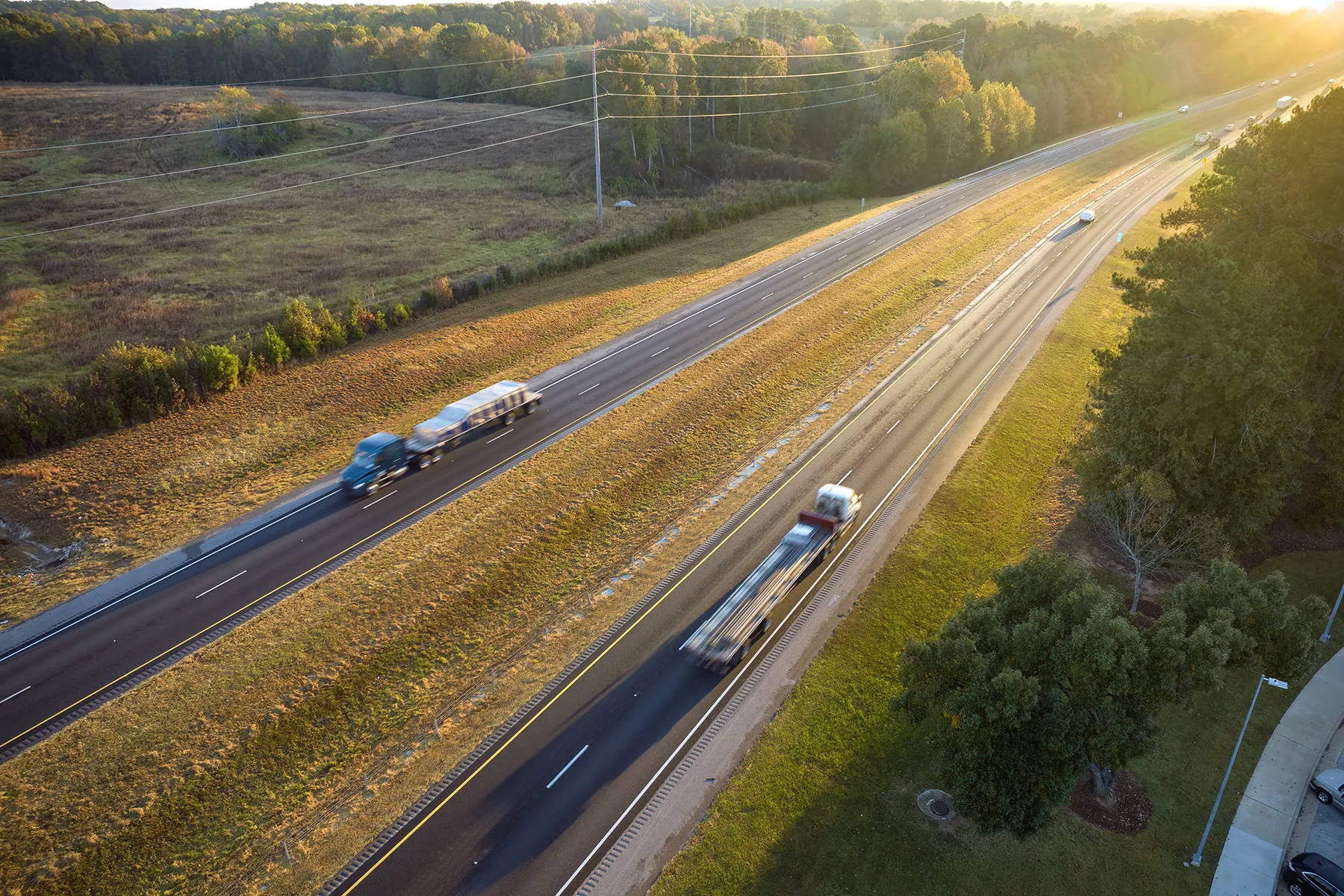 view-from-above-of-busy-american-highway-with-fast-2024-12-07-01-31-17-utc